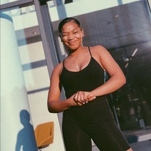 Meet your Posher, Avery